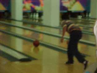 bowling13.jpg (15482 bytes)